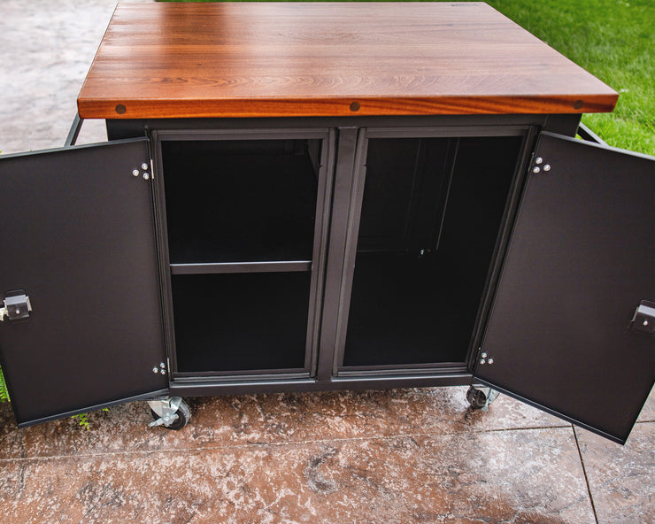 Outdoor metal cabinet discount